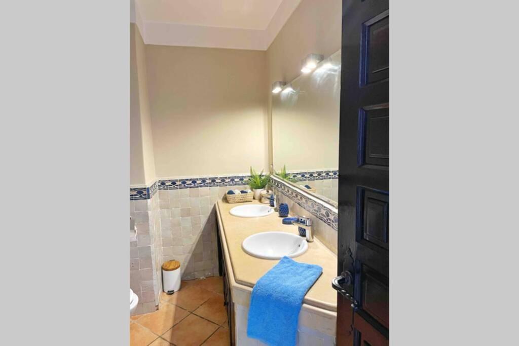 Appartement Vue Mer Panoramique Tamarist エクステリア 写真